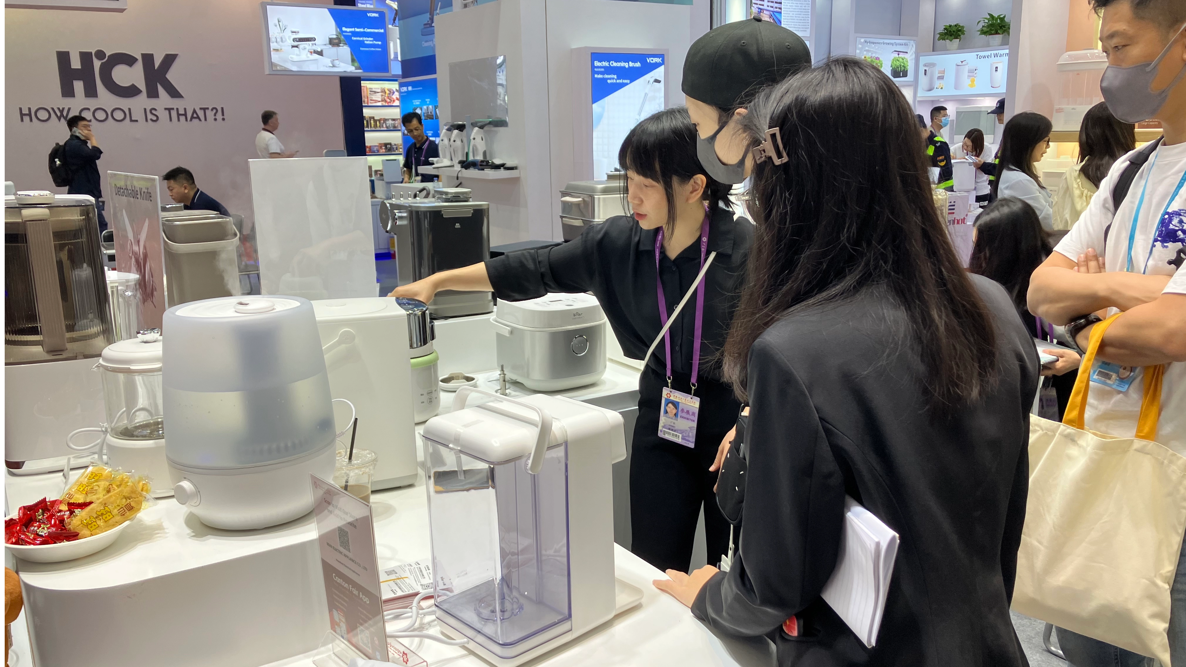 Peralatan Beruang Listrik Menyeret karya yang sukses di 2025 Canton Fair