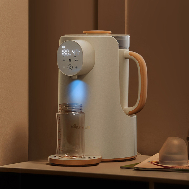 Dispenser penghangat air instan untuk formula bayi